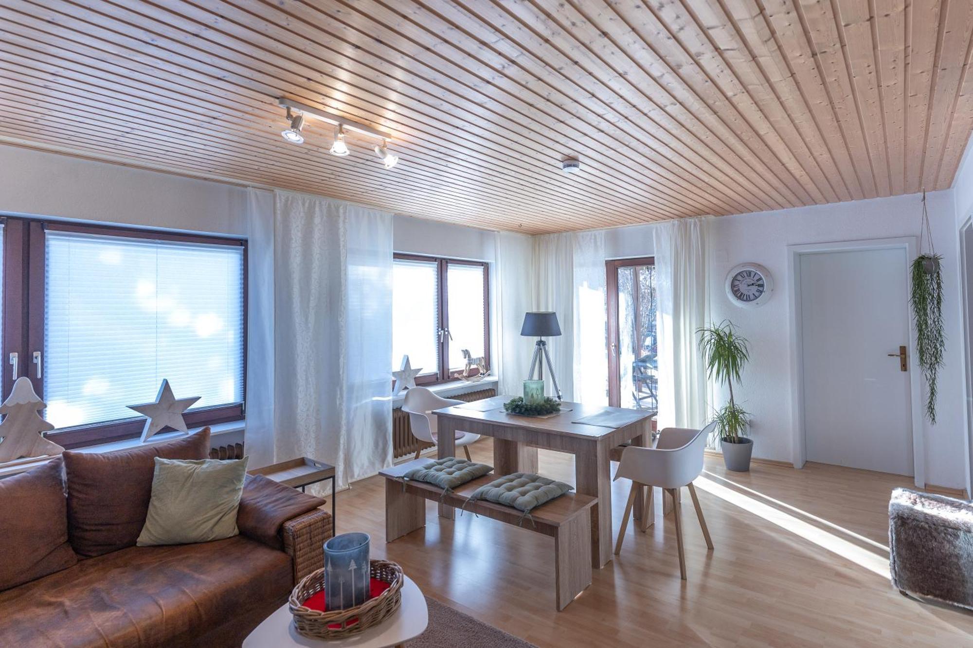 Elw, Sep. Eingang, Ueberdachte Terrasse, Naehe Backnang Apartment Althutte Luaran gambar