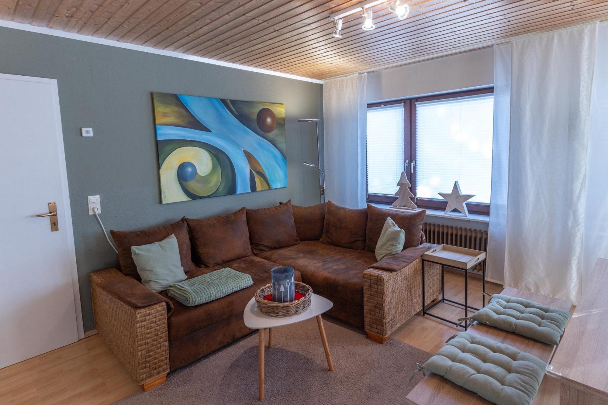 Elw, Sep. Eingang, Ueberdachte Terrasse, Naehe Backnang Apartment Althutte Luaran gambar